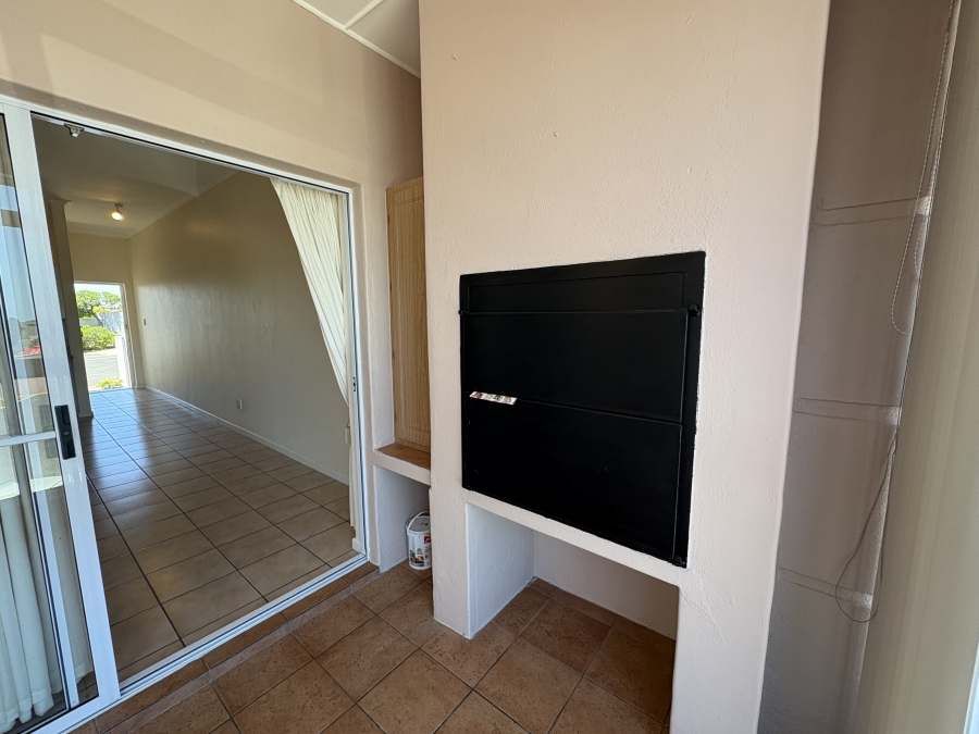 To Let 2 Bedroom Property for Rent in Yzerfontein Western Cape